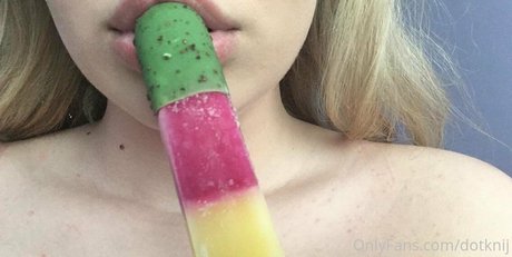 dotknij best actress photos