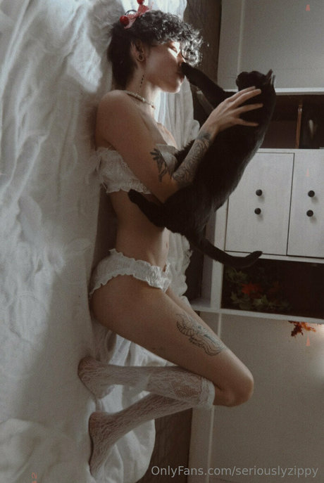 seriouslyzippy perfect pornstar img