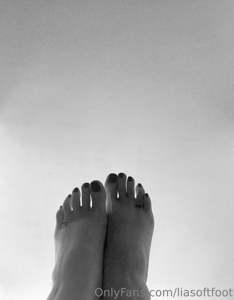 liasoftfoot free actress picture