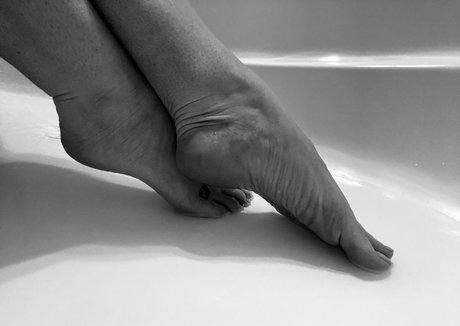 liasoftfoot star pornographic picture