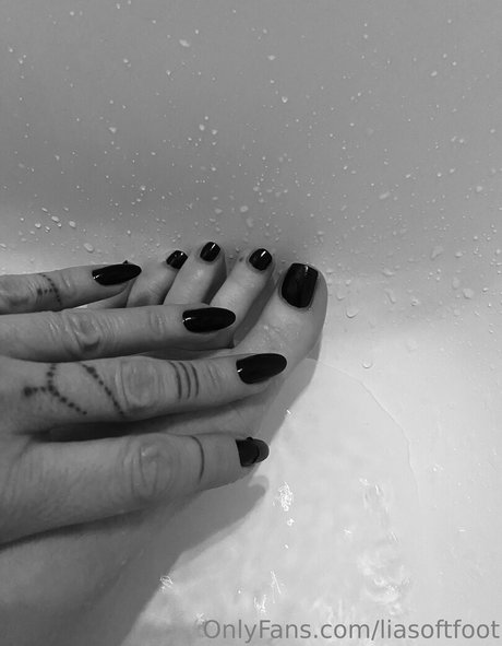 liasoftfoot art star photos
