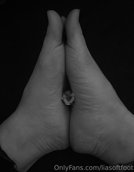 liasoftfoot model sex photos