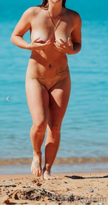 beachy bum pornstar hot image