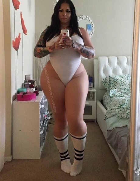 Elke Life star hd gallery