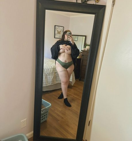 urlocalgothbaby nudes actress pics