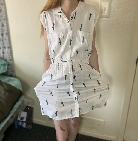 Leahtheprincess adult model picture