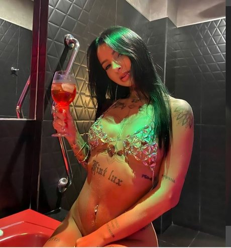 Bruna Fortaleza hot model images