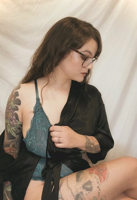 FrankieDarko model hot galleries