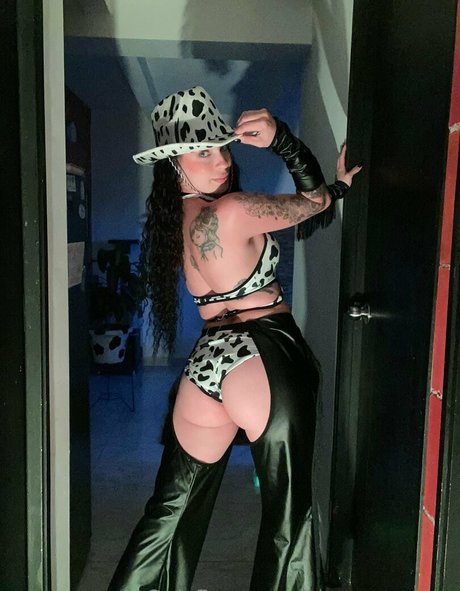 lausworld xxx model photos