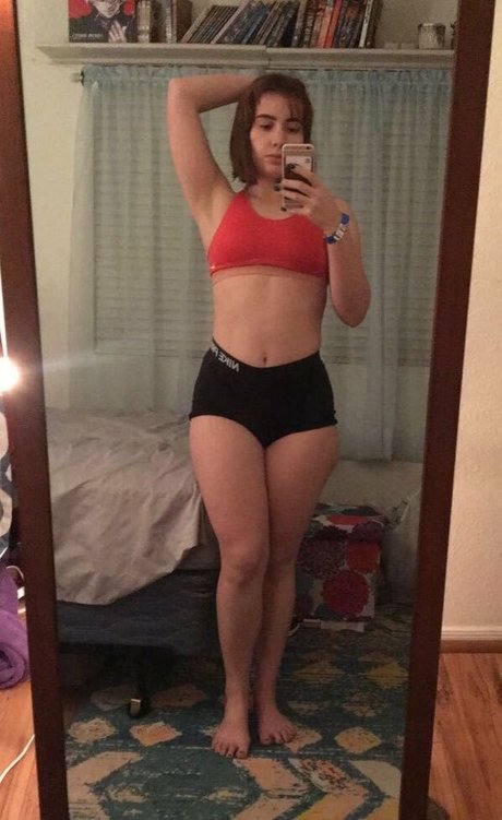 kaleskujo model naked pic