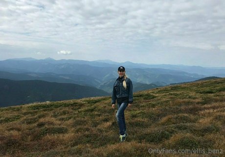 ellis benz exclusive actress photos