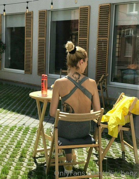 teen ladyboy onlyfans erotic picture