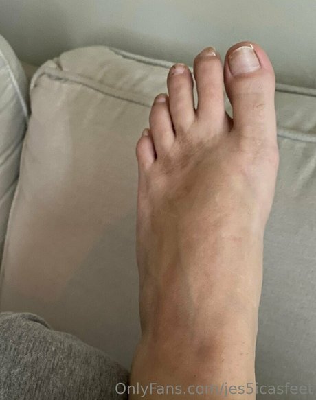 jes5icasfeet naked star photo