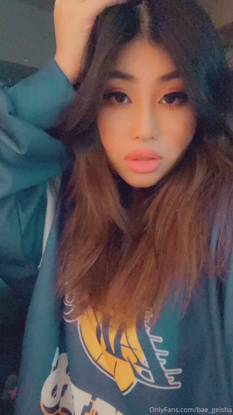 bae geisha star exclusive photo