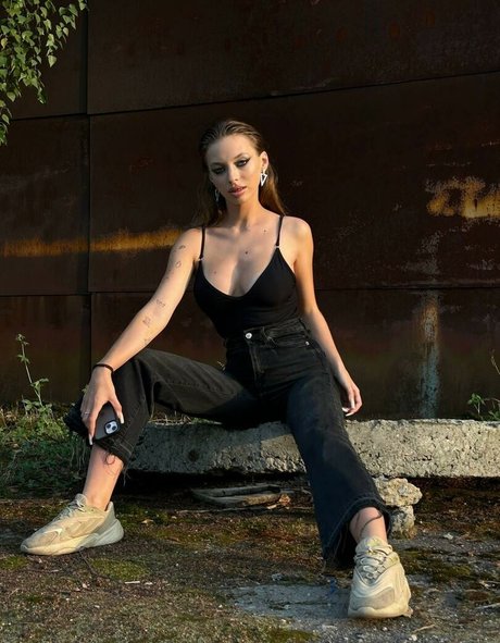 sofibloom1 hot model galleries