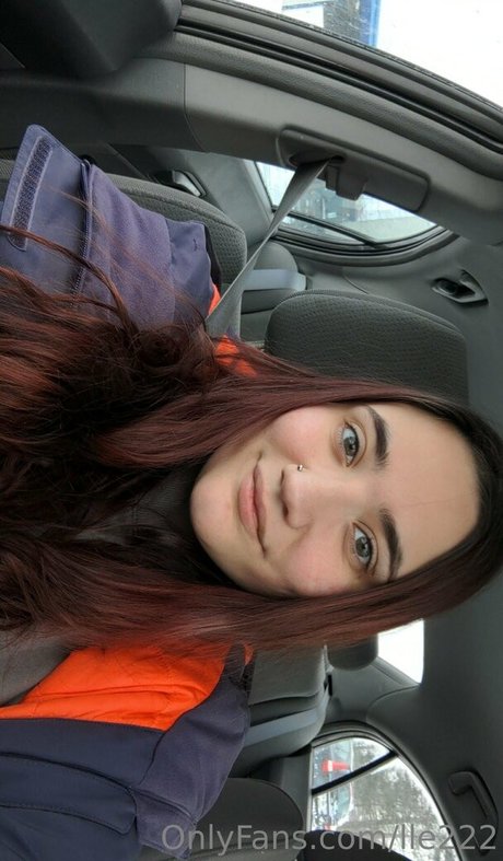 lle222 model pretty pictures