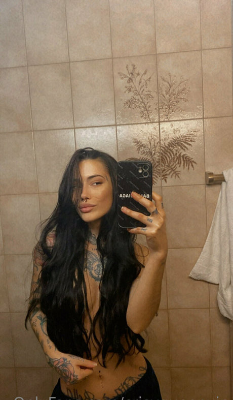 crisvqueen star perfect pics