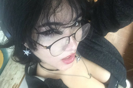 Roombaslayer69 nice model photos