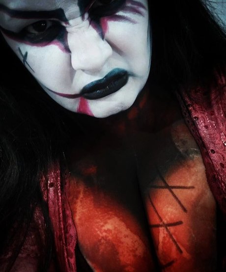 Su Yung nude model image