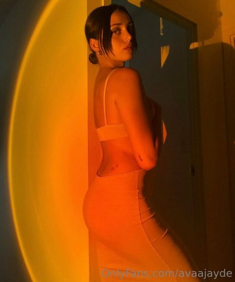 avaajayde high quality star pic