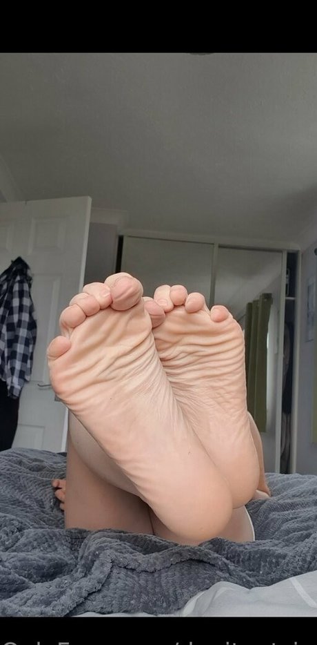 goddess daniella erotic model picture