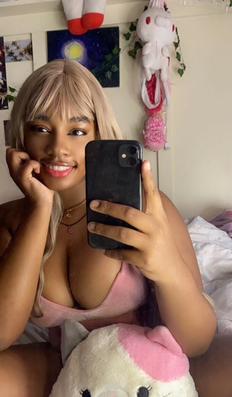 KittiBabi model porn photos