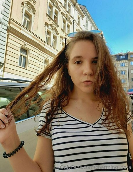 charming dora model sexy pics