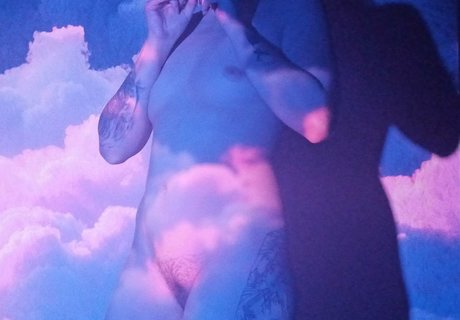 katereenkis model top image