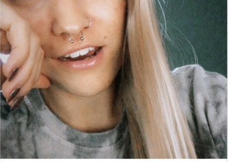 Emily Goodman nudes model pics