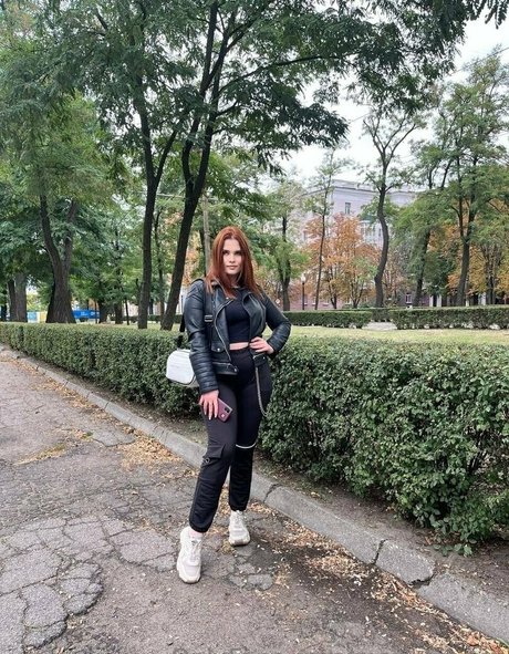 meri ginger hot pornstar picture