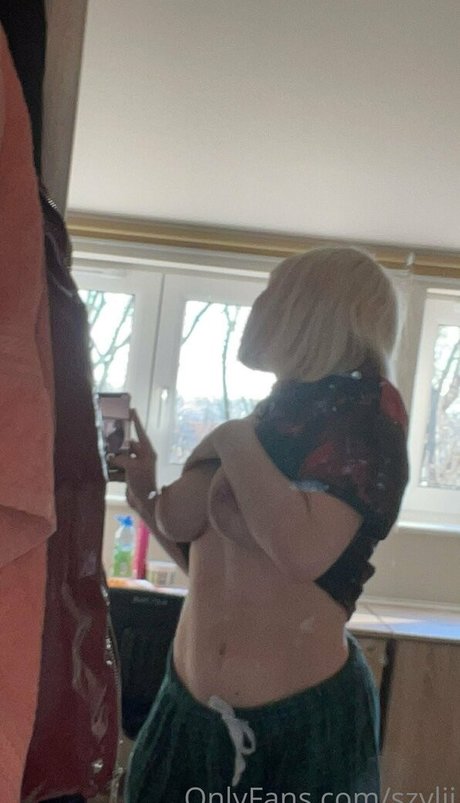 natalie12235 art model galleries