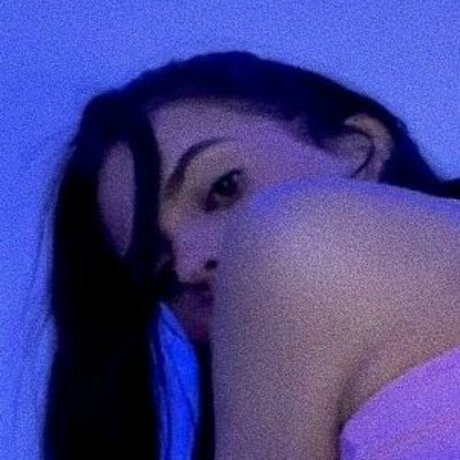 Nani Mami pretty pornstar pics