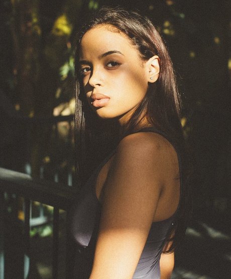 Madwavyy high quality pornstar images