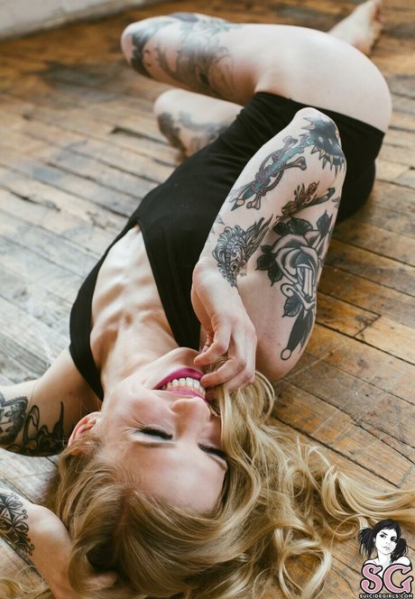 Auric pretty model archive