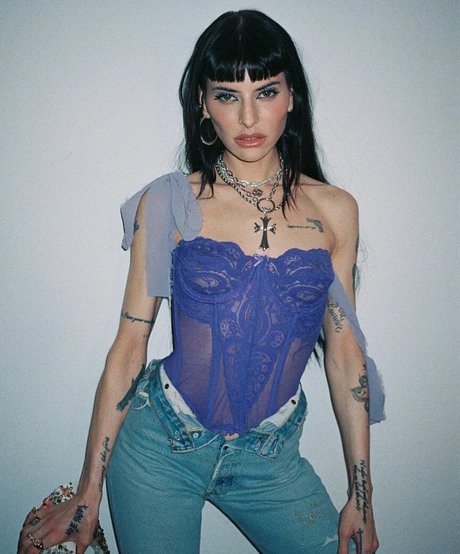 Lilith Czar star top img