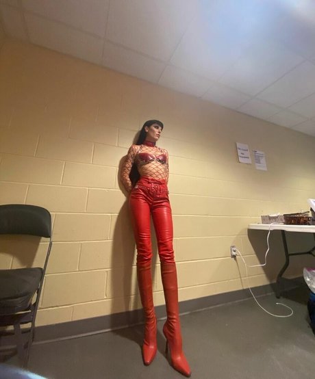 Lilith Czar naked actress img