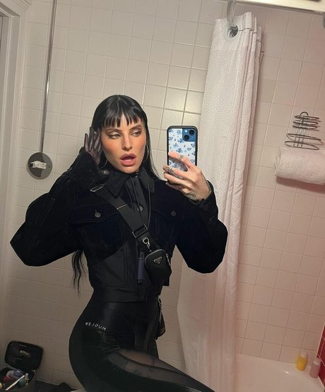 Lilith Czar nudes actress gallery