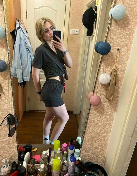 valiawixx pornstar top picture