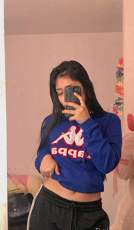 onlyybb star high quality pictures