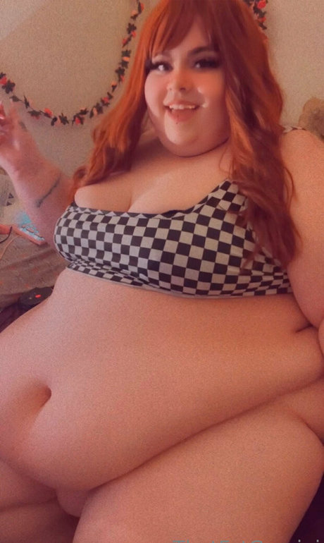 thatfatgemini model free photo