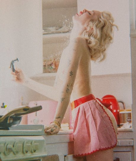 Glume best model galleries