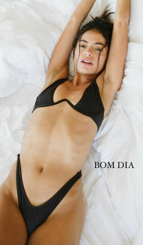 Cynthia Senek naked model images