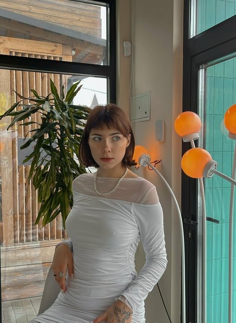 zlatka lesenok model adult galleries