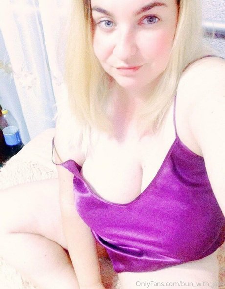 bun with jam pornographic actress pics