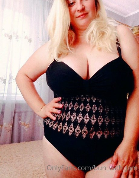 bun with jam nice star photos