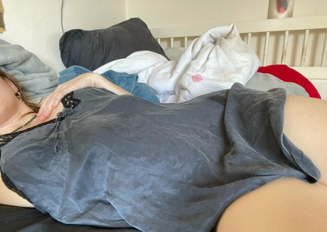 room1204 free pornstar image