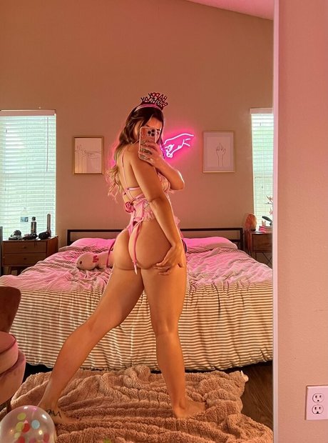 laurentheworm model beautiful img