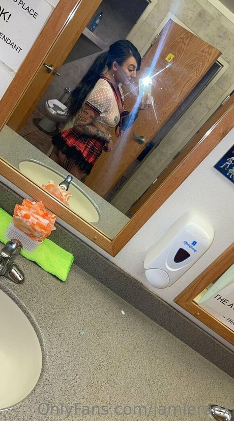 jamieraex nudes model image