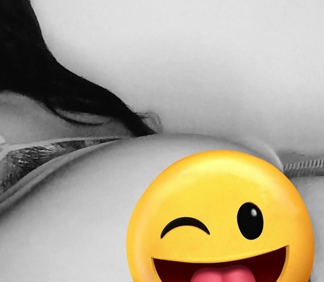 kittylunna model nudes picture