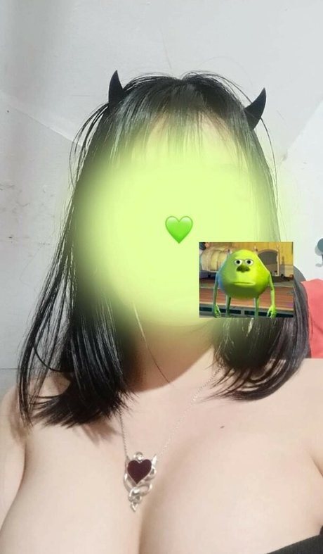 kittylunna nude pornstar img